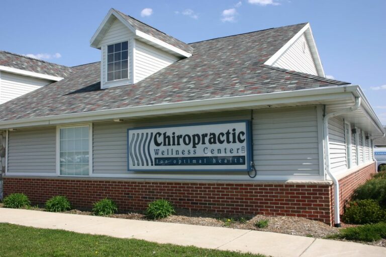 chiropractic wellness center janesville 768x511