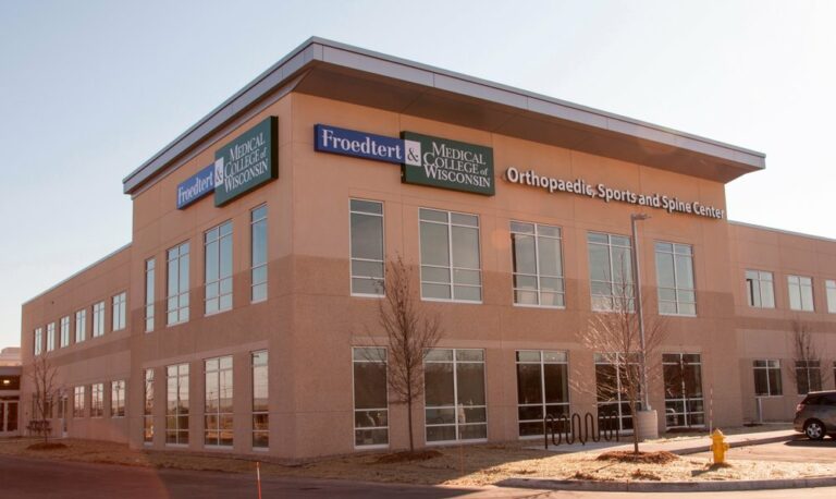froedtert orthopaedic sports and spine center menomonee falls 768x458